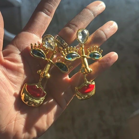 Eye See Love Earing Set - Picture 12 of 17